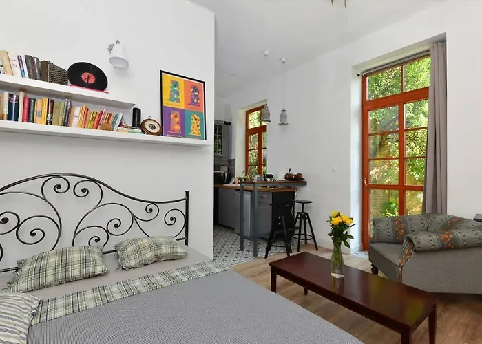 Castle Hill Garden بودابست